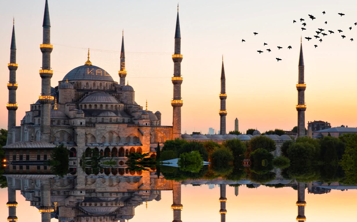 Istanbul tourists